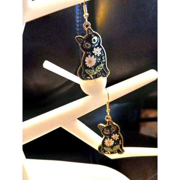 Enamel Black Cat Shaped Earrings Daisies Flowers Dangle - Picture 5 of 8